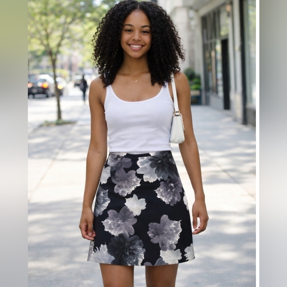 Calvin Klein Floral Mini Skirt Lined Women's Size 10 Petite
